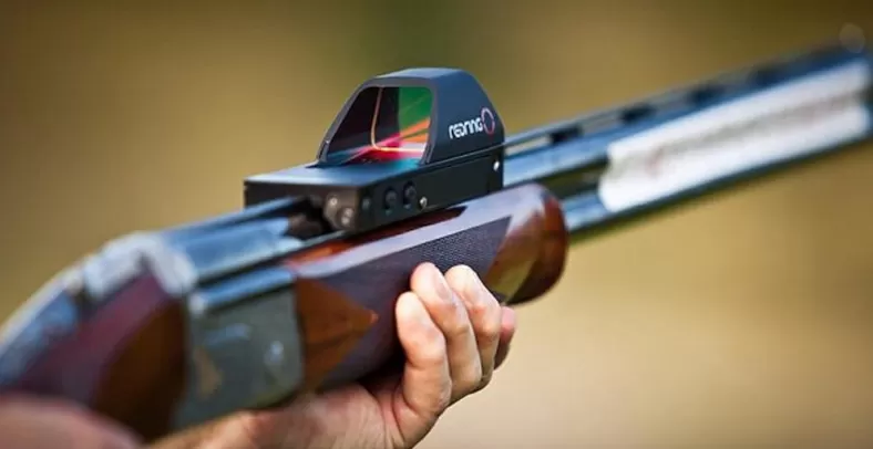 REDRING НЕ ВЫПУСКАЕТ ЦЕЛЬ ИЗ КРУГА