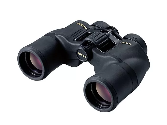 Бинокль Nikon Aculon A211 10X42, призмы Porro