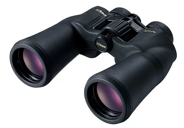 Бинокль Nikon Aculon A211 10X50, призмы Porro